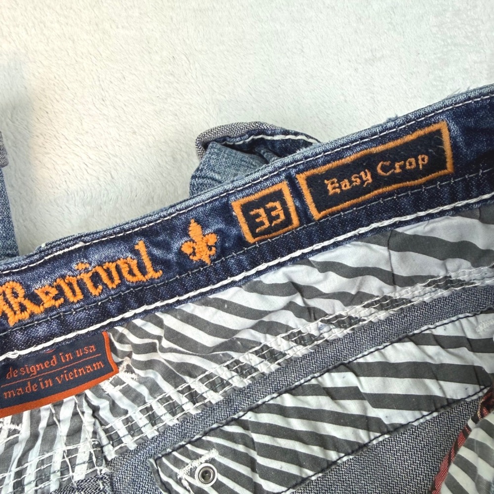 Rock Revival Distressed Mid-Blue Cropped Jeans with Embellished Pockets - Picture 5 of 11